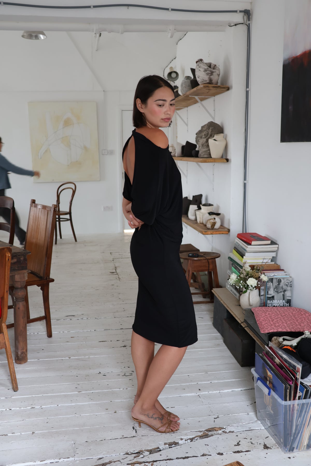 Still a Tease Midi Dress - Noir
