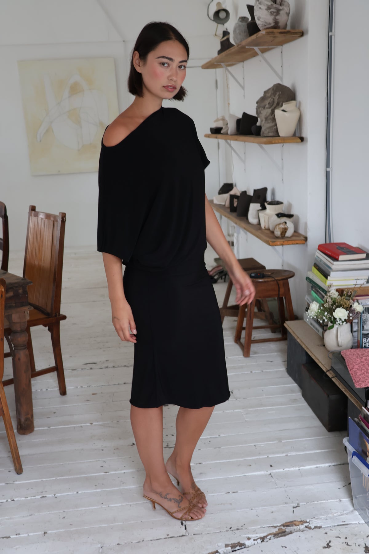 Still a Tease Midi Dress - Noir