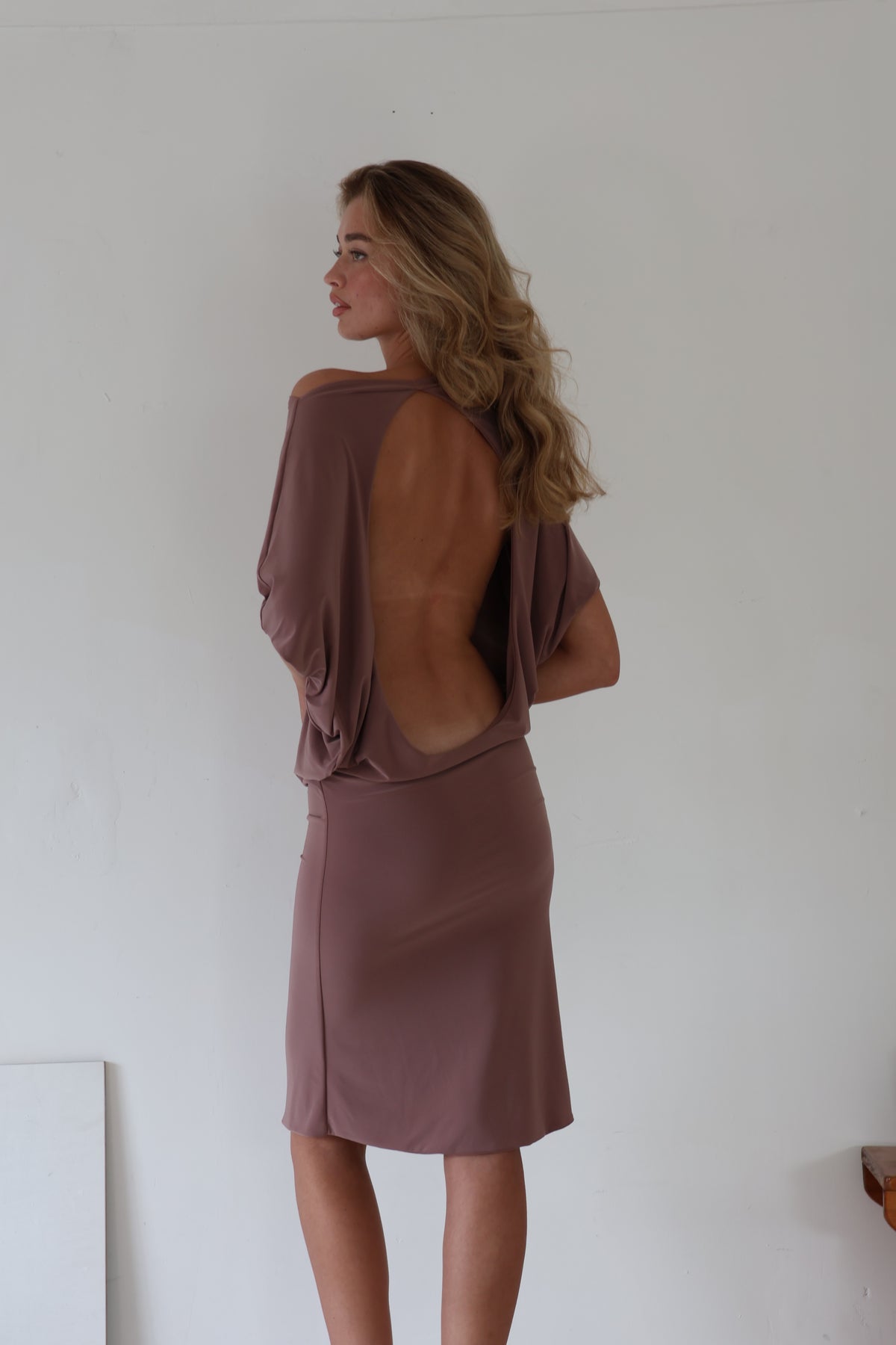 Still a Tease Midi Dress - Mocha
